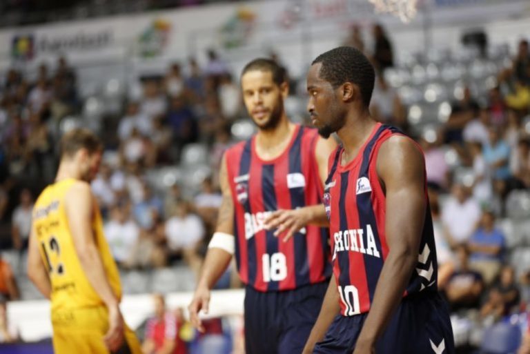 Rodrigue Beaubois sufre una micro rotura fibrilar que le tendrá tres semanas de baja
