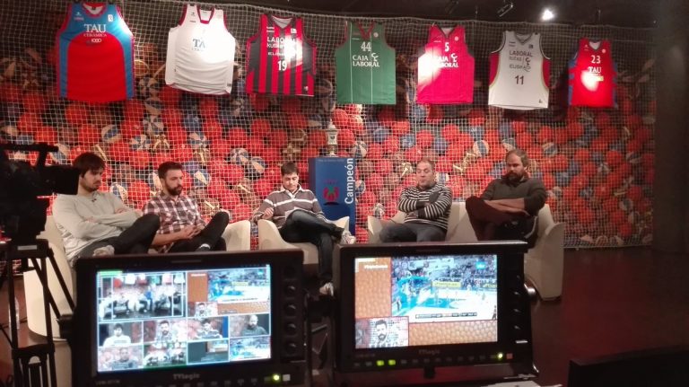 Triple Gasteiz «Especial Navidad en el Buesa Arena».Vtv 15/12/16