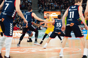 Baskonia 84-92 FC Barcelona