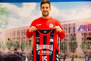 Nicolás Laprovittola presentado