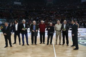 El homenaje a los héroes del Kas, subcampeónes de la Copa de 1967