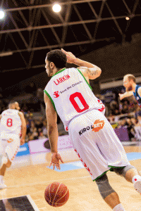Baskonia incluye a Larkin, Hanga y Ledo en la lista del derecho de tanteo de la Liga ACB