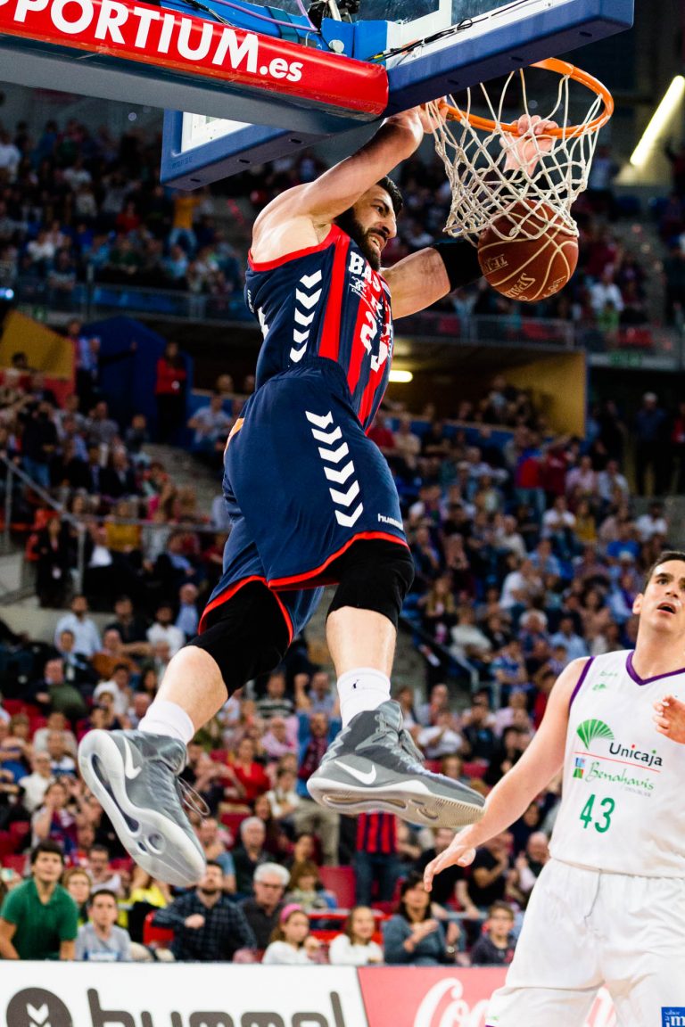 Baskonia 75-79 Unicaja de Málaga