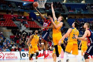 El Baskonia se juega esta tarde la temporada frente al Gran Canaria