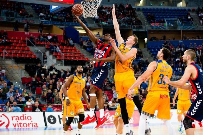El Baskonia se juega esta tarde la temporada frente al Gran Canaria