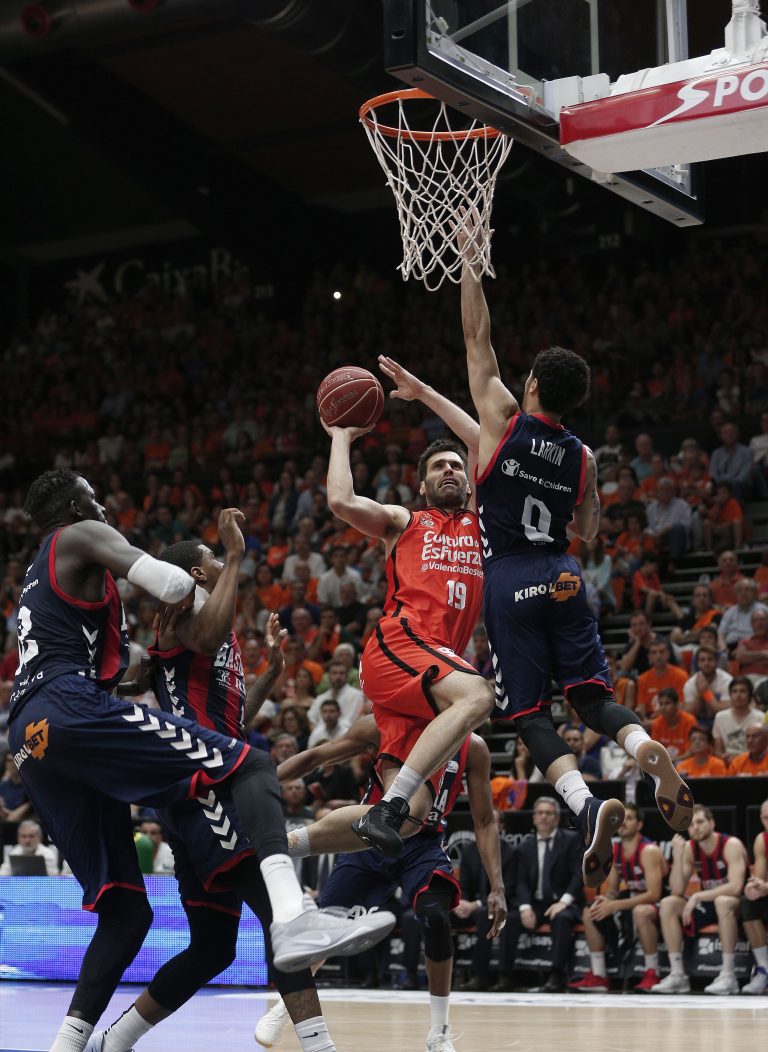 Valencia Basket 75-69 Baskonia (2-1)
