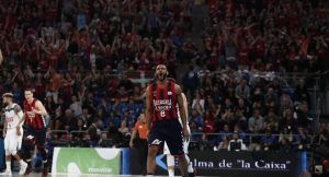 El Baskonia iguala la oferta del FC Barcelona por Adam Hanga