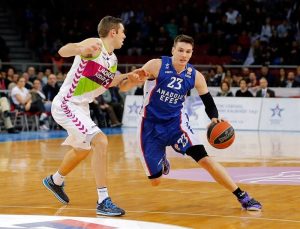 Matt Janning firma por el Baskonia para los próximos dos meses