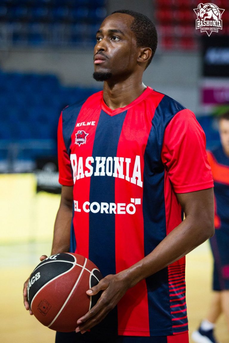 Rodrigue Beaubois baja indefinida