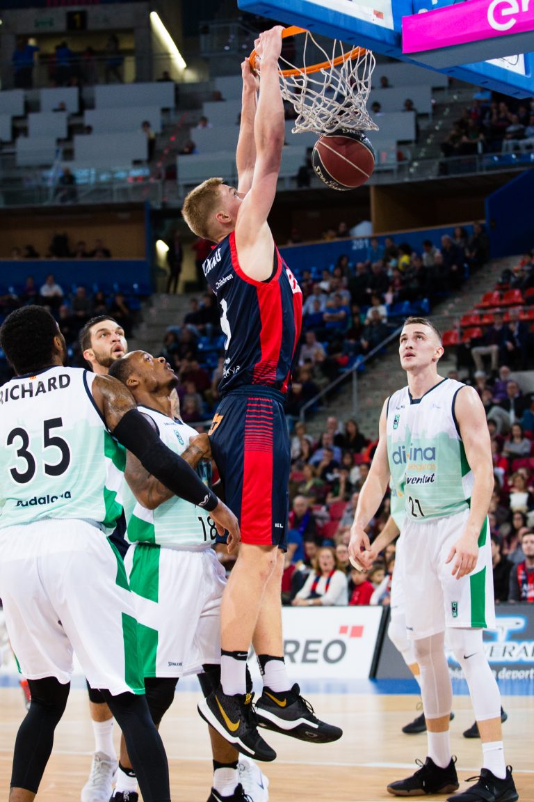 Liga ACB J8.Baskonia 87-77 Divina Seguros Joventut