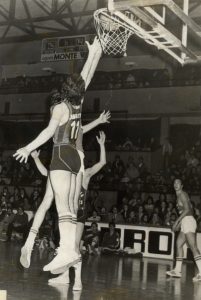 Vitoria y la Copa de baloncesto: una relación que ya se vivía en blanco y negro
