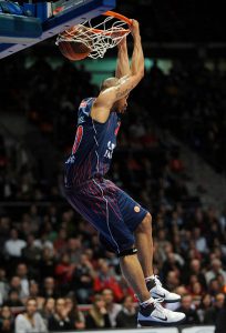 Previa 5ºjornada del Top 16.Caja Laboral Baskonia-Unicaja de Málaga.La Zona de Tu Radio Vitoria 24/02/11