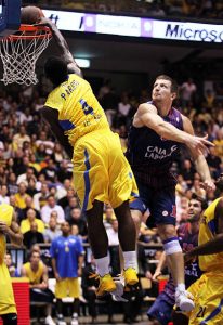 Top 8 de Euroliga J3.Maccabi de Tel Aviv 81-60 Caja Laboral Baskonia.La Zona, Tu Radio-Vitoria 30/03/11