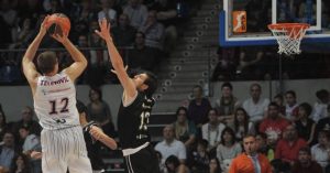 La Tertulia Entre Cuartos 18/04/11