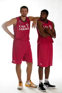 Reggie Williams sufre un esguince de rodilla