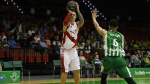 El Baskonia consigue su 3ª victoria más amplia fuera de casa y la 2ª marca triplista de su historia