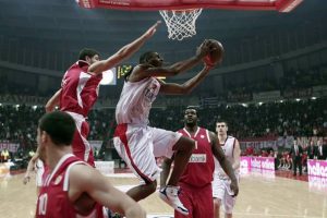 Euroliga Top 16 J2. Olympiacos 73-70 Tau Cerámica