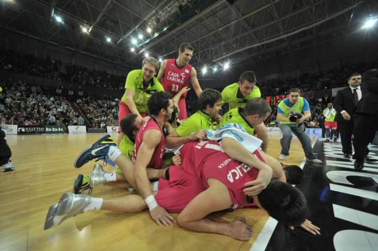 Viernes 30 de Diciembre de 2011 -Lo mejor del año en La Zona de Tu Radio-Vitoria