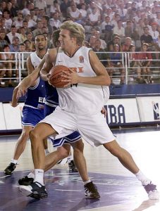 El videoblog de Sergio Vegas.Video reaccion Dirk Nowizki vs Pau Gasol (Eurobasket 2001). Leyenda NBA