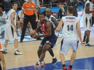 Lunes 7 de Noviembre de 2011- La tertulia de entrenadores de Tu Radio Vitoria-