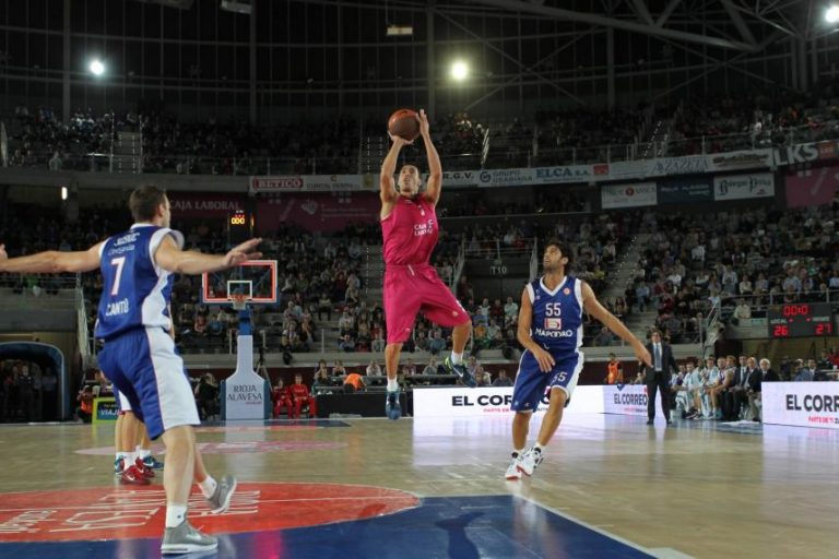 Euroliga J2.Caja Laboral Baskonia 81-69 Bennet Cantu