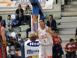 Lunes 12 de Diciembre de 2011 – La Tertulia de Entrenadores de Tu Radio Vitoria-