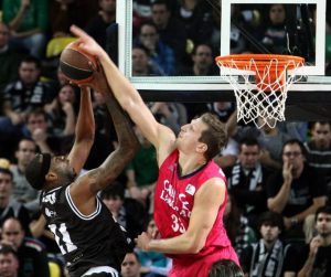 Lunes 2 de Enero de 2012 –La Tertulia Entre Cuartos de Tu Radio Vitoria-