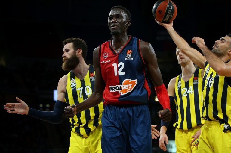 El videoblog de Sergio Vegas:Baskonia ¿necesita fichar? ¿qué sucede con el triple?