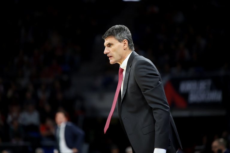 El videoblog de Sergio Vegas.Primera semana de Perasovic, ¿en qué ha cambiado Baskonia? Fichajes, Euroliga, roaciones, sistemas.