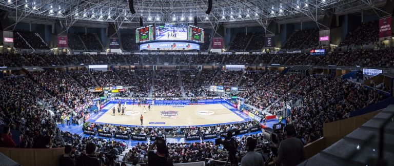 El Buesa Arena iguala su récord histórico de asistencia en Liga ACB con 15.544 espectadores