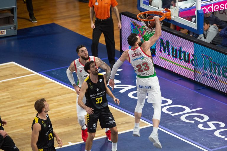 Liga ACB J12.Iberostar Tenerife 70-63 Kirolbet Baskonia