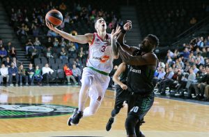 Euroliga J20. Darussafaka 80–75 Kirolbet Baskonia.