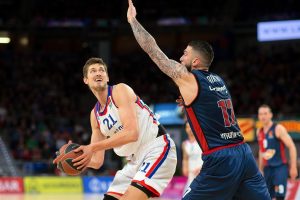 KIROLBET Baskonia Vitoria-Gasteiz 92-102 Anadolu Efes Istanbul Highlights | EuroLeague RS Round 29