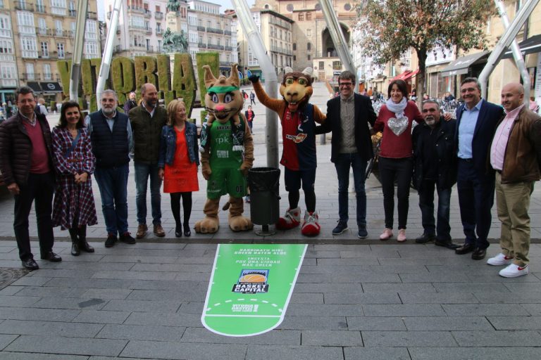 Deporte y civismo se alían en una nueva acción de la campaña “Vitoria-Gasteiz Basket Capital”