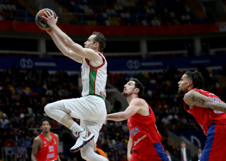 De Kaunas hasta Moscú, un largo viaje con premio