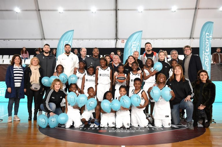 Las estrellas de la Final Four muestran su apoyo al One Team