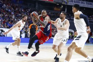 El videoblog de Sergio Vegas.5 agentes libres:Ala-pívot.¿Real Madrid fichará a Derrick Williams? ¿O jugará en el Efes?