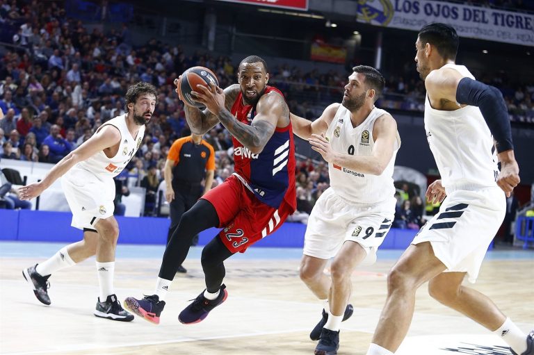 El videoblog de Sergio Vegas.5 agentes libres:Ala-pívot.¿Real Madrid fichará a Derrick Williams? ¿O jugará en el Efes?