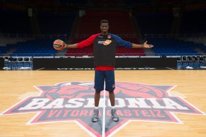 El videoblog de Sergio Vegas.¿Qué jugadores debe fichar Baskonia?