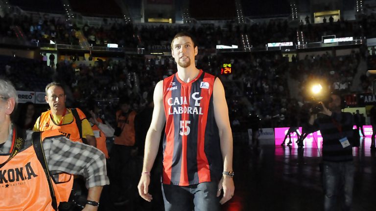 Lunes 26 Marzo de 2012 –La Tertulia Entre Cuartos de Tu Radio Vitoria-