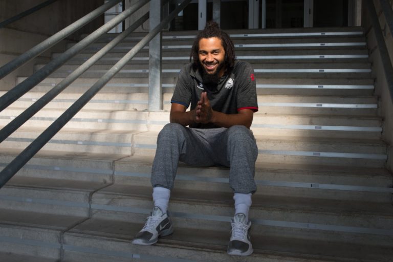 Henry: “Tengo mucha energía, juego con pasión y defensa agresiva”