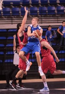 El Baskonia logra el triangular de San Mateo de Logroño