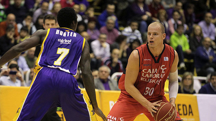 Liga ACB J13.Blancos de Rueda Valladolid 71-93 Caja Laboral Baskonia