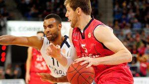 Euroliga J4. Caja Laboral Baskonia 64-76  Efes Anadolu Estambul