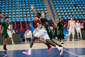 El Baskonia se impone en el doble duelo sobre Elan Bèarnais durante el fin de semana.