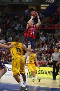 Liga ACB Playoffs 4ºde Final J1. Laboral Kutxa Baskonia 57-56 Herbalife Gran Canaria