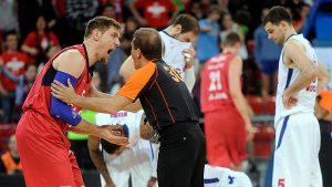 Euroliga Top 8 J4. Caja Laboral Baskonia 85-94  Cska Moscú