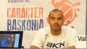 Hanga continuará dos meses más de baja-