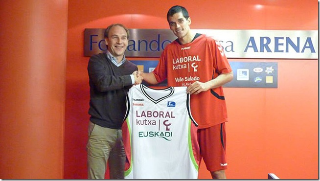 Leo Mainoldi presentado como jugador baskonista