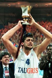 Podcast: El verdadero impacto de jugar en casa.10-10 Cope Vitoria 27/11/19